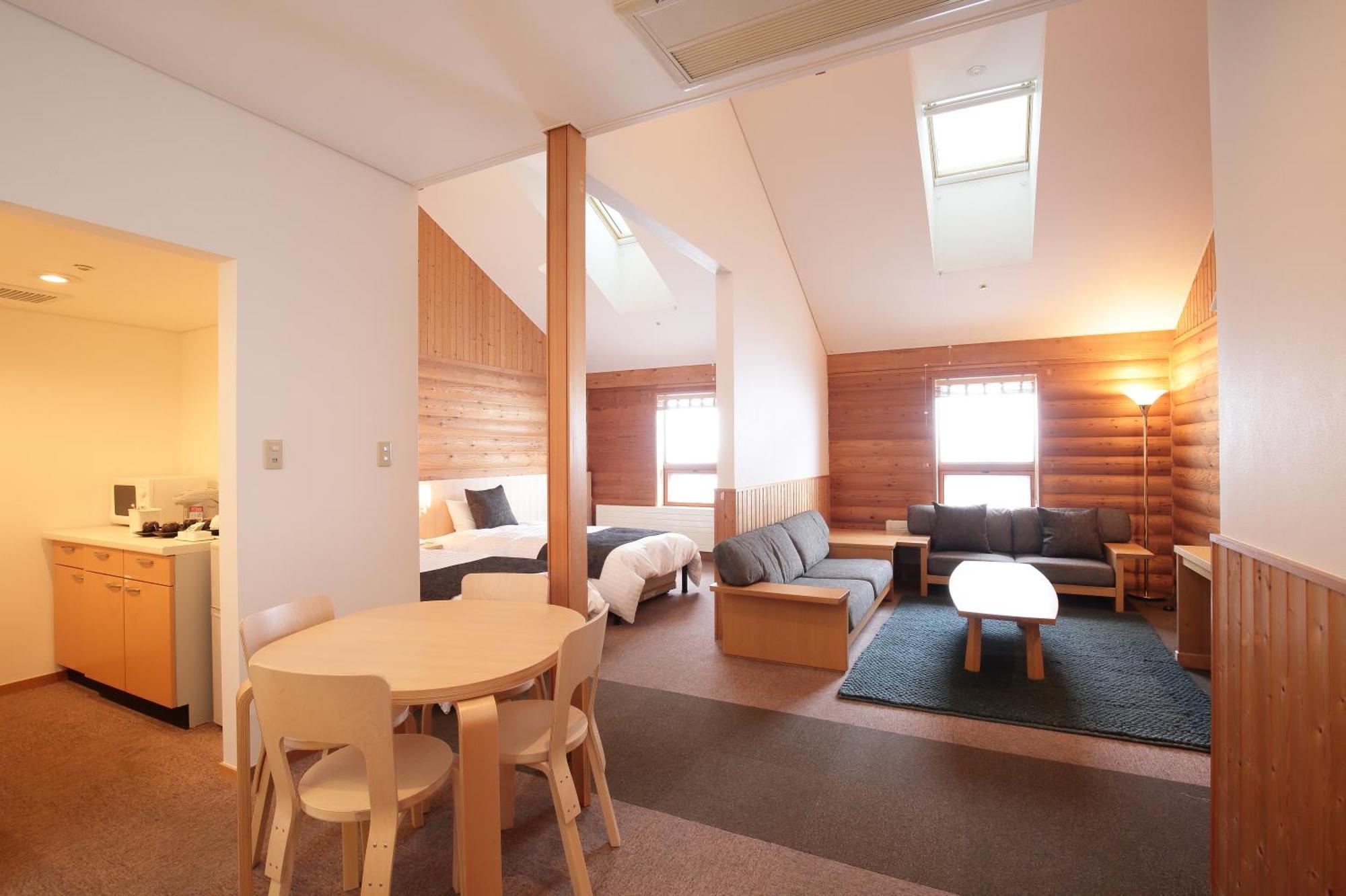 Log Hotel The Maple Lodge Iwamizawa Exterior foto